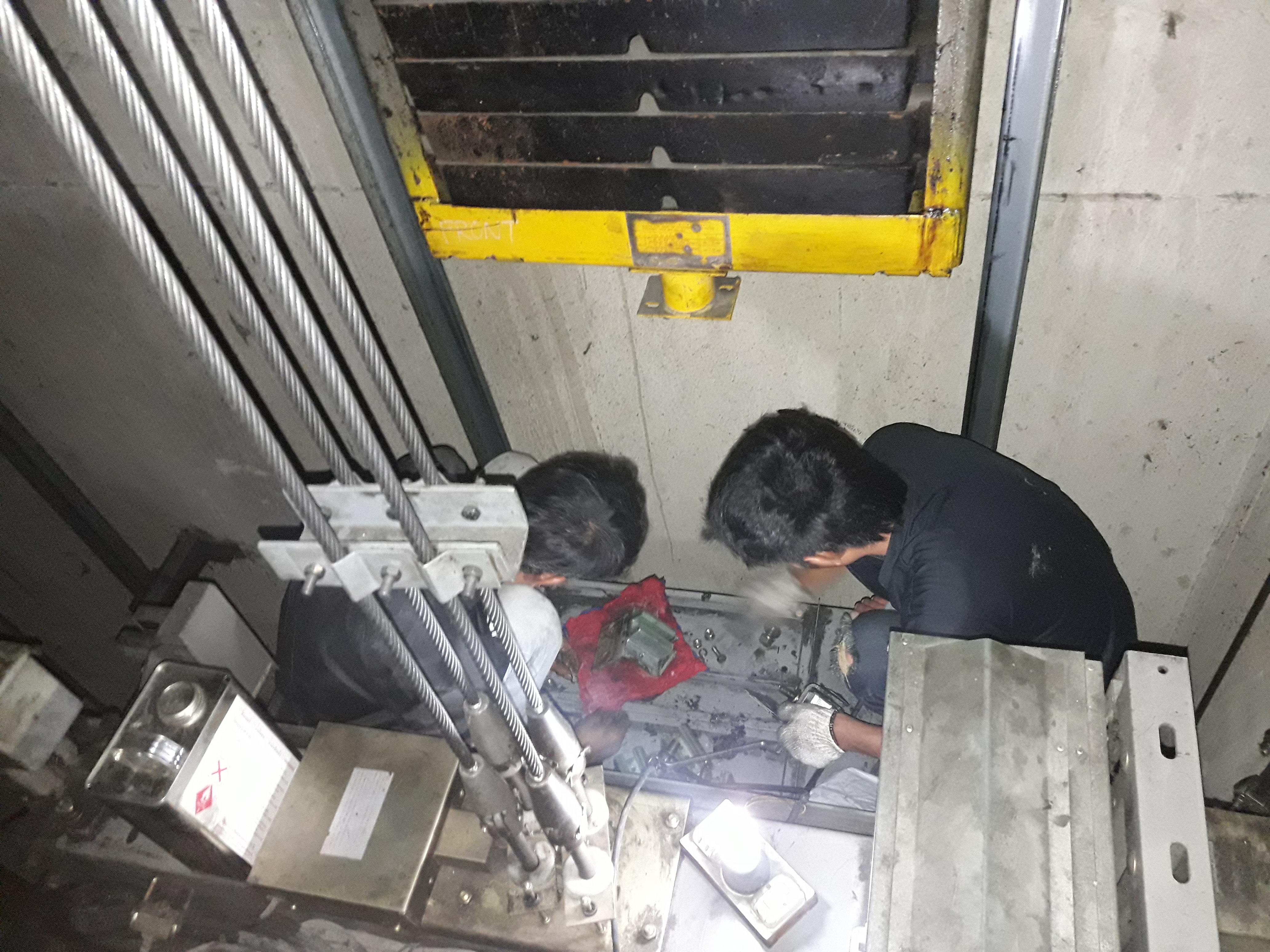  ซ่อมบำรุงรักษาลิฟต์  ซ่อมลิฟต์ จำหน่ายอะไหล่ลิฟต์ ติดตั้งลิฟต์