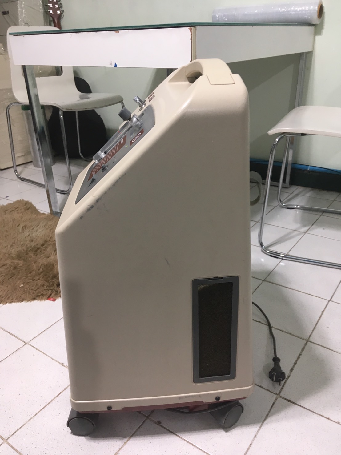 เครื่องผลิตออกซิเจน Yuwell รุ่น 7F-5W