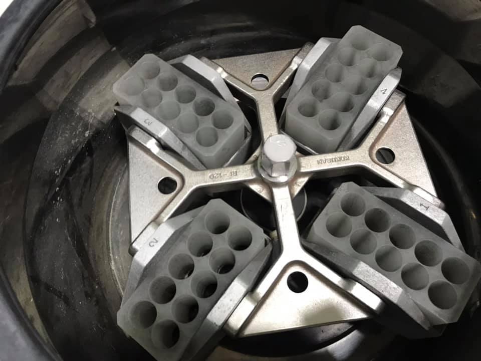CENTRIFUGE KOKUSAN